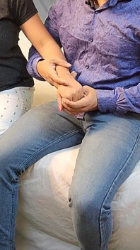 Indian Sex Video of Beautiful Riya and Her Stepbrother's Friend