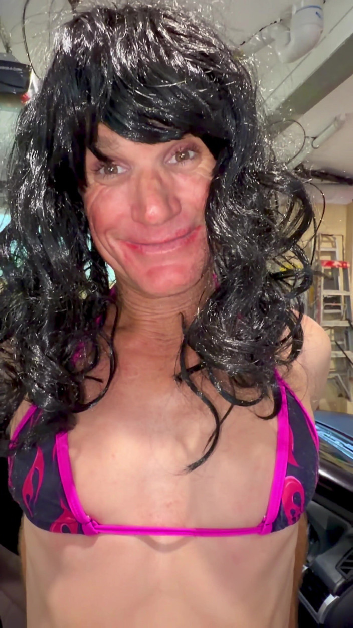 SexyT4u: 走来走去炫耀