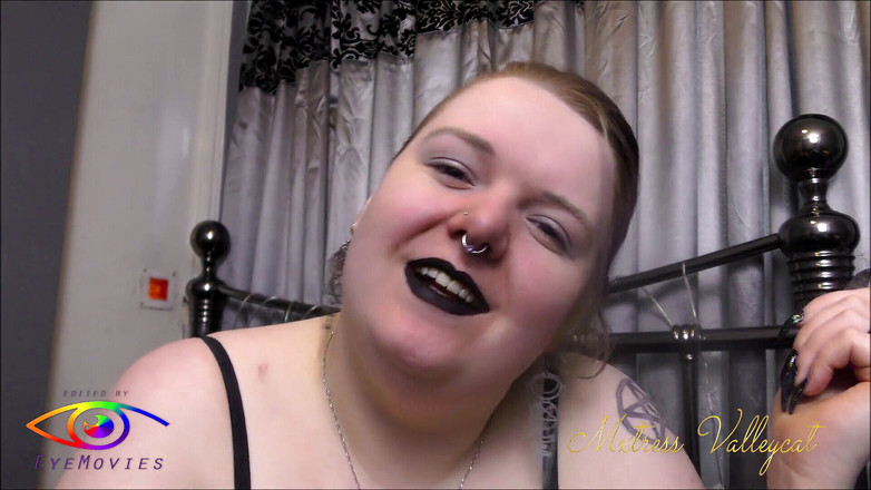 Mxtress Valleycat: 내 피어싱 돼지 저금통이 되라