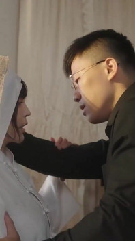 Modelmedia Asia - the Widow Who Cheated on Husband in Front of His Last Photo