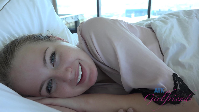 ATK Fans (Girlfriends): Vacanze virtuali a Las Vegas con Scarlett Sage parte 3