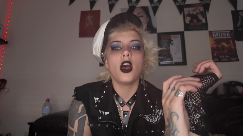 Glitterqueen1999: Goth, exfreundin, penektomie
