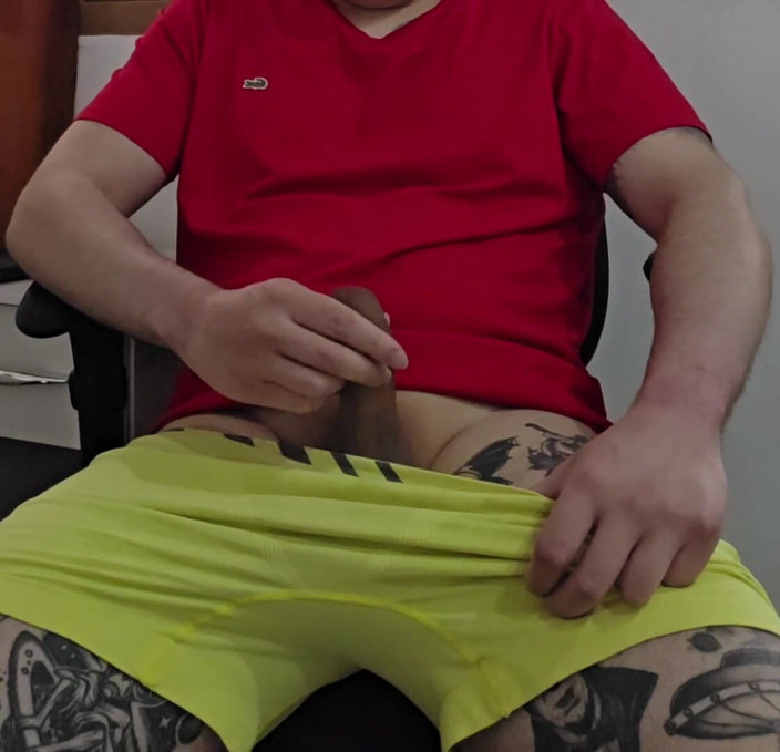 Lkdick8: 욕망 있는 남자가 자위한다