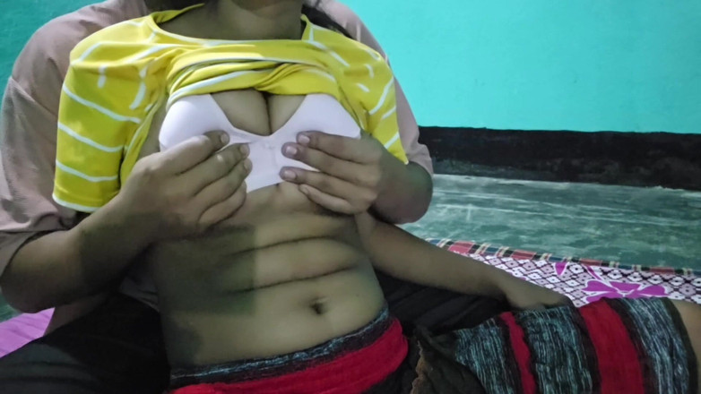 SafeRosebush8: Mahasiswi cantik india dientot gaya doggy habis-habisan sama kontol besar