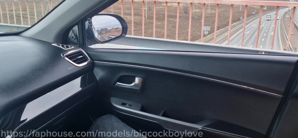 AlexGay: एक अजनबी ने हाईवे पर बिना कंडोम के मेरी तंग गांड को तब तक चोदा जब तक मैं नहीं आ गया