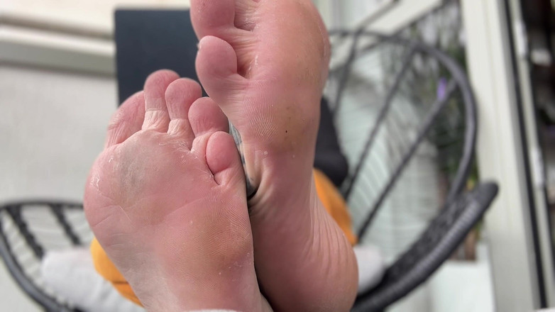 Miss Valentina: Sciocci adorazione del piede