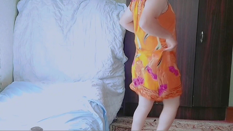 Kitty_Cross: 画面をそっと撫でながら