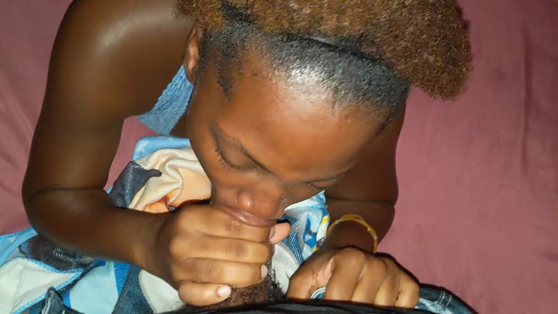 Mastermeat1: Snědnu velkého tlustého ptáka hluboko v krku do zadní části mé...