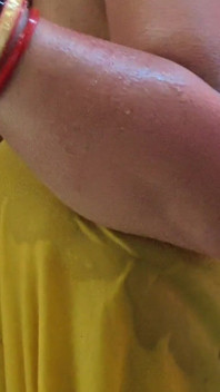 Bhabhi dusch