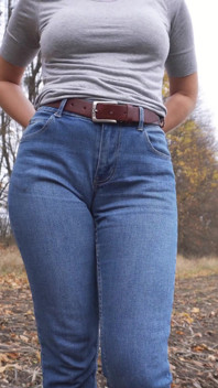 MILF Teasing Her Big Cameltoe in Blue Jeans Outdoors