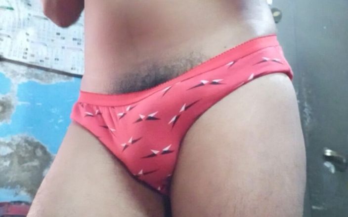 Lustyizlife: Joven indio virgen con sujetador y bragas de su hermanastra