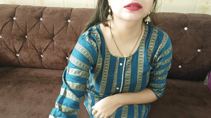 Saarabhabhi6: Styvbror romantik flörtar med het styvsyster och riktig orgasm under...