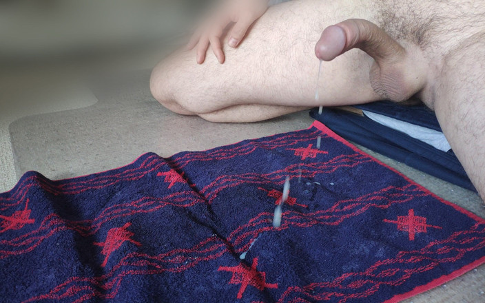 Curved One: Orgasme ruiné avec beaucoup de sperme