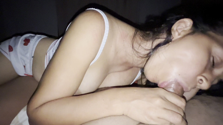 Xhacamisinha: Kardeşimin Genç Eşi, O Işteyken Başka Birini Oral Seks Etmeyi Çok...