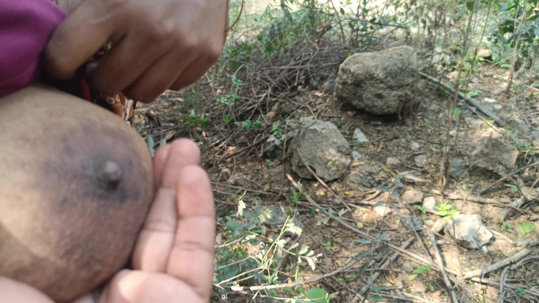 Inba: Vysokoškolačka šuká venku