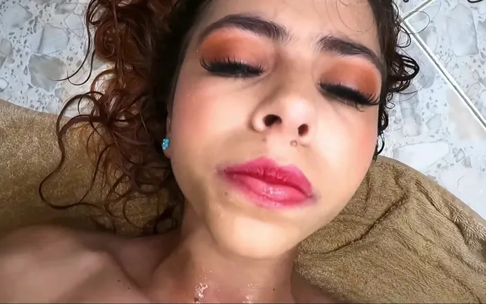 Victoria Smith TV: Squirt on Myself and Creampie Masturbation