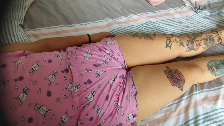 Porntner: Oh mon dieu, son camel toe est tellement incroyable !