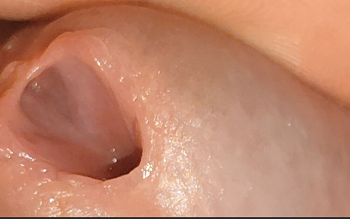 Straight Daddy Club: Můj čůrák roztrhne žalud v super studené vodě.