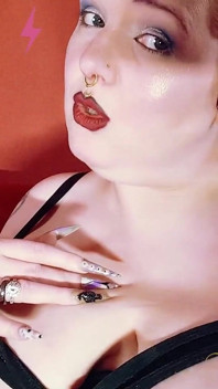 Entrancing Lip Worship