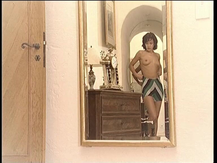 Pornos and Movies with big Huge and GangBang: 素晴らしい胸と濡れた膣を持つホットな女性たちが二重にセックスされる