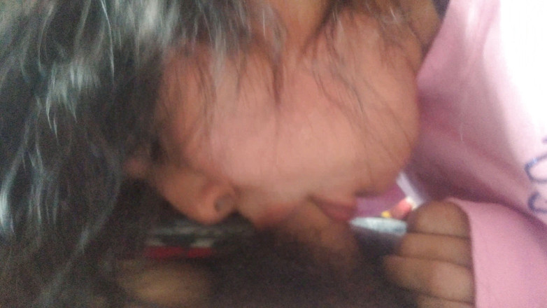 Jhony Cruz: Mañana mamada de mi pequeña perra de 18 años