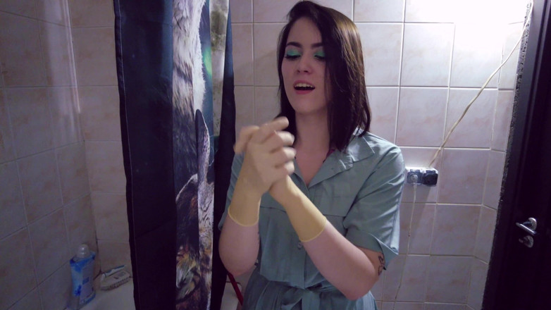 Stacy Moon: Stacy becomes gloves fetishist