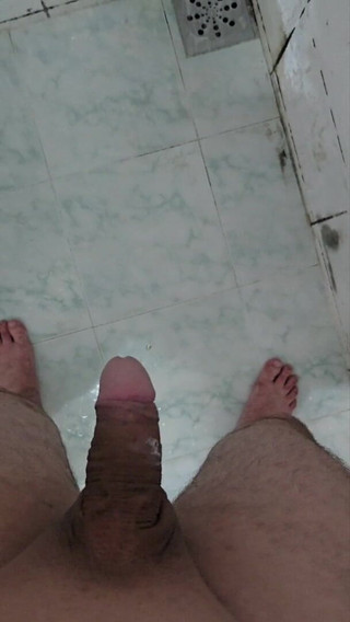 Lkdick8: Čůrání ve sprše