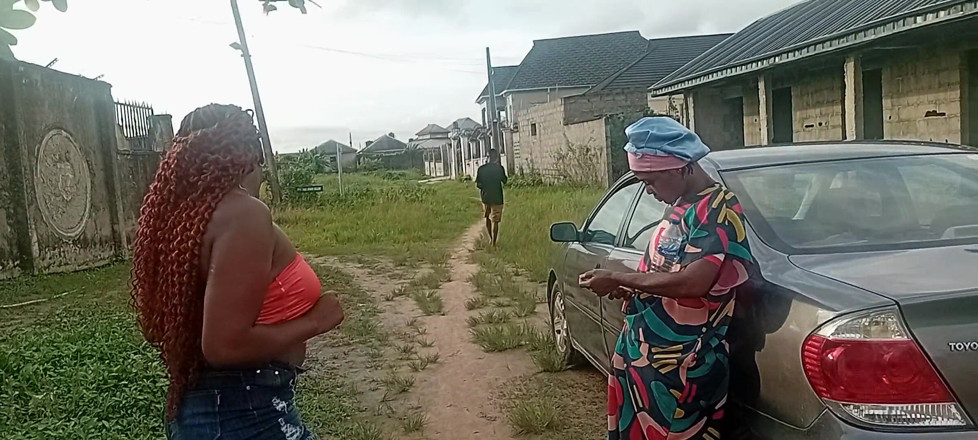 Creamyshuga: Taking His Two Wives to Go and Fuck in Uncompleted...
