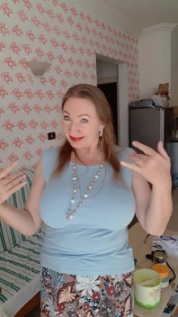 Heetste enorme borsten stuiteren door Maria Old milf