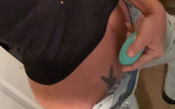 Country swingers: 작은 진동기 플레이