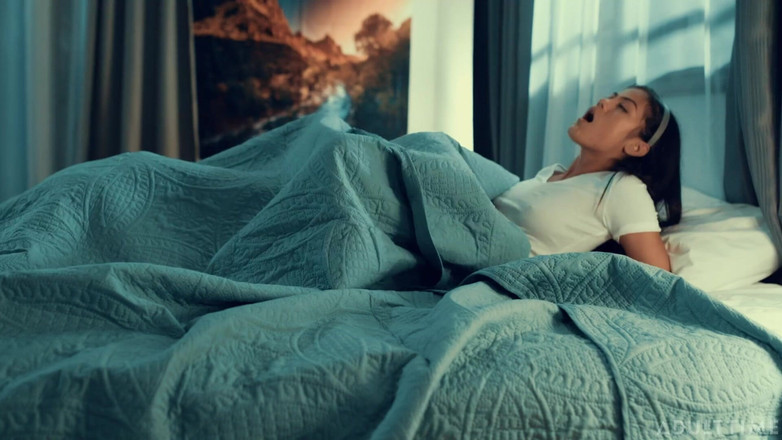 Adult Time: Timp pentru adulți - fete mormone apropiate Alina Lopez și Kendra Spade...