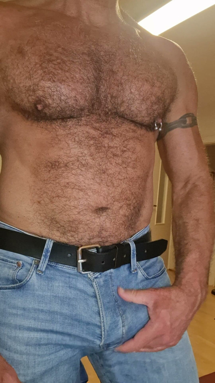 Mike Gross: I'm Sexy and I Know It