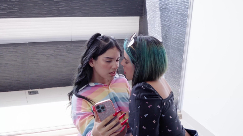 MinGalilea: Min Galilea proposes to Kylie Eilish to make her famous...