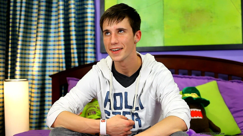 Lollipop Twinks: Un entretien « mordant » avec Adrian