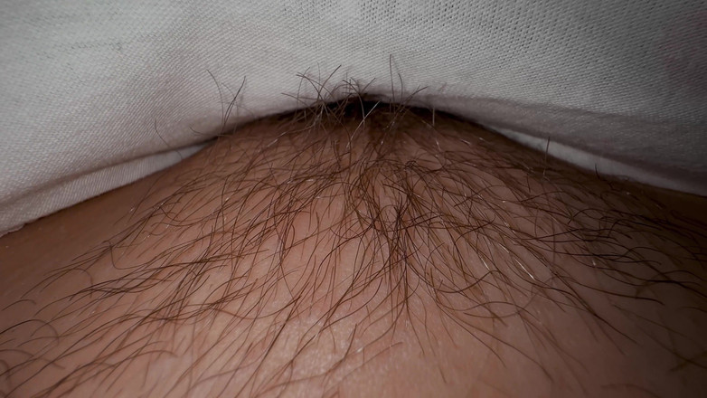 Gigi oficial: 我会用手指摩擦我继妹毛茸茸的阴户。她要么把它放在屁股上给我，要么拒绝。