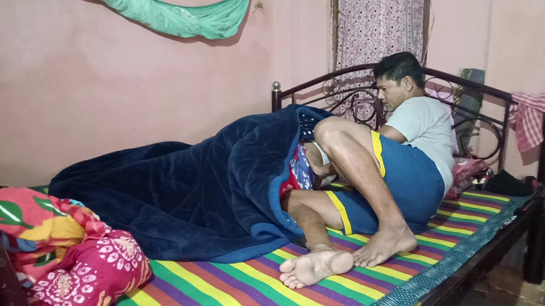 Pakhi0705: Nachmittagssex Mit Schwester