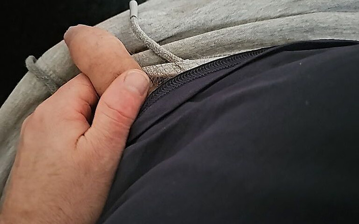 Shortthickuncut: Штучна пізда трахається і сперма