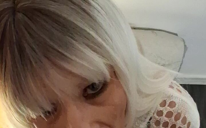 Milf-T: Я неодноразово просила його кінчити мені на обличчя, але замість цього він кінчив мені в рот