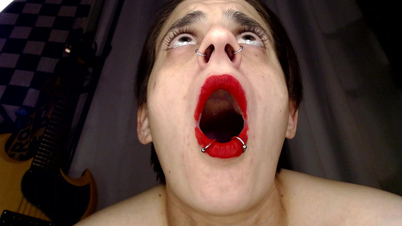 Abby Anna: Blow up Doll Red Lipstick
