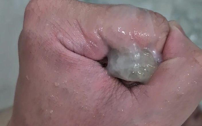 L Kings Br: Jerking off and Cum in the Shower