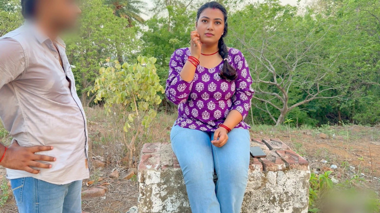 Hotty_ragini: Stranger Girl, Park Me Mili I'm Lucky Boy Mane Uske...