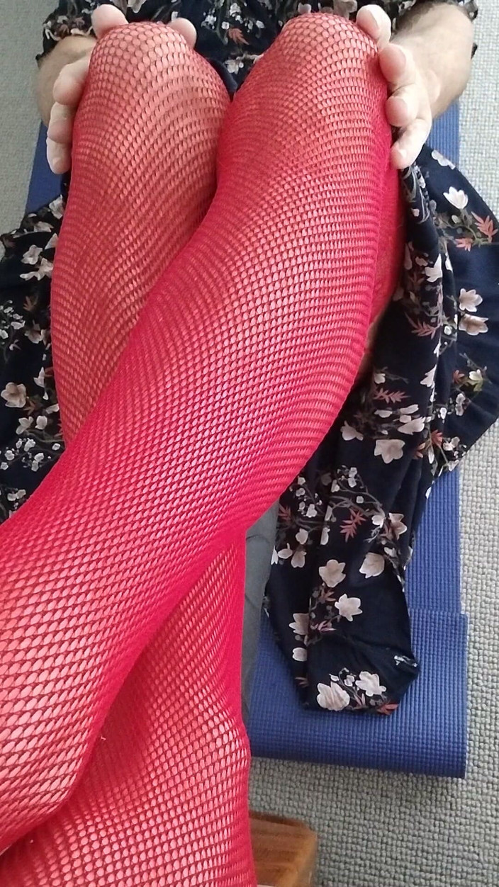 dragontrainer5: Crossdresser se svléká, aby odhalila překvapení