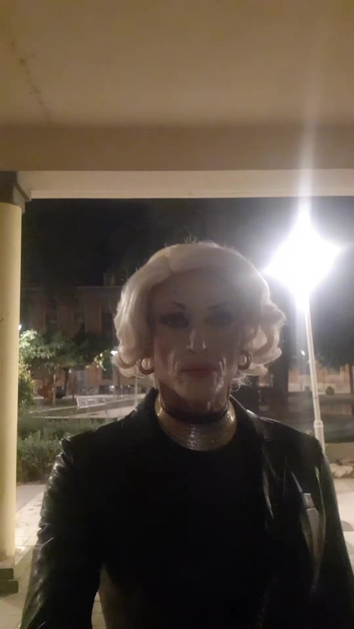 Tatiana Zorrita: 거리에서