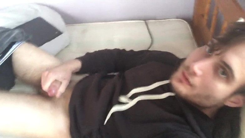 Sexy guy nude: Geil masturberen op mijn bed
