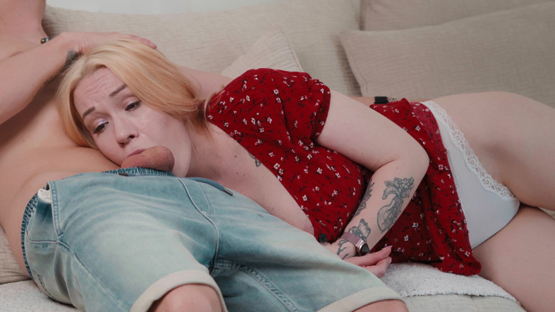 Toma Mur: Curvy Blonde Step Mom in Tiny Red Dress Rests Head...
