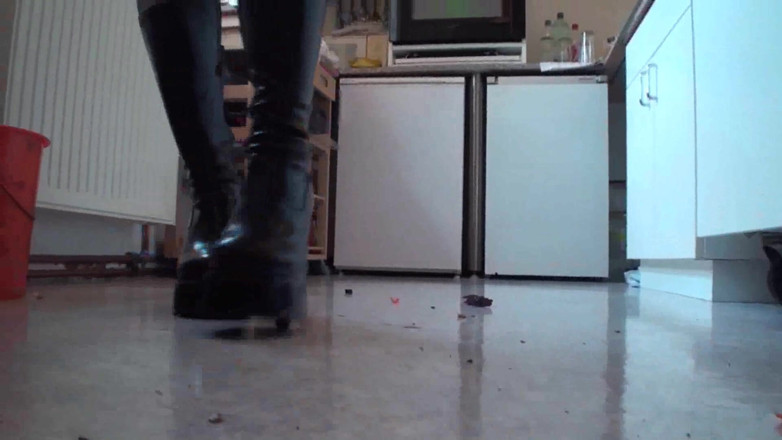 Foot Girls: Crushing small toy trucks