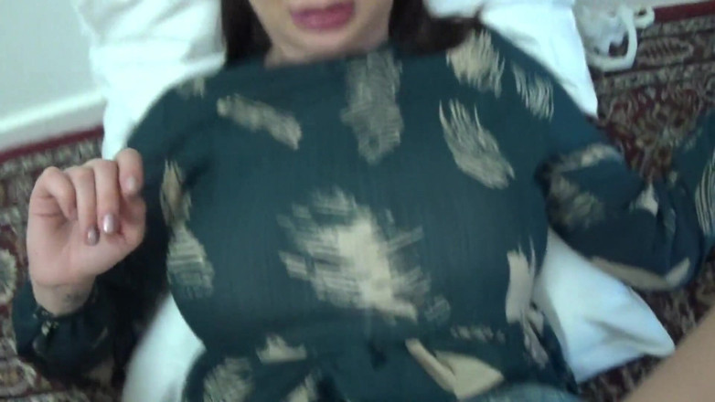 Amateur Homemade Porn: Turca madrasta rabuda fodida por seu enteado enquanto seu marido...