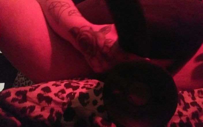 Bad bitch No1: Sexy Solo Session with Toys