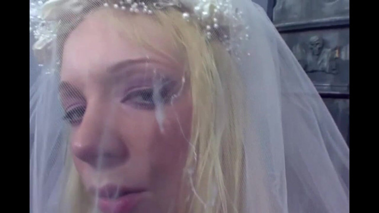 Vintage X: दुल्हन को दोहरा प्रवेश चाहिए