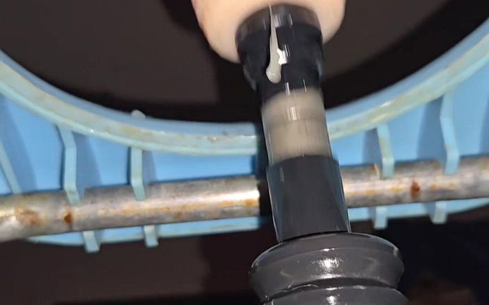 Stretch my hole and feed me cum: 潮吹き滴滴濡れ穴